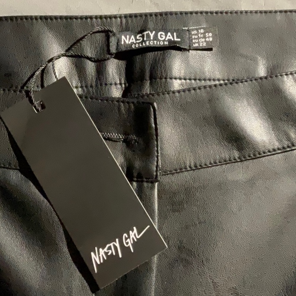 Faux leather flared /wide leg pants from Nasty Gal 💗!